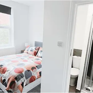 Private In Modern House Near Apartment